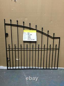 Manor Metal Single Side Gates 1285 W x 1215mm H